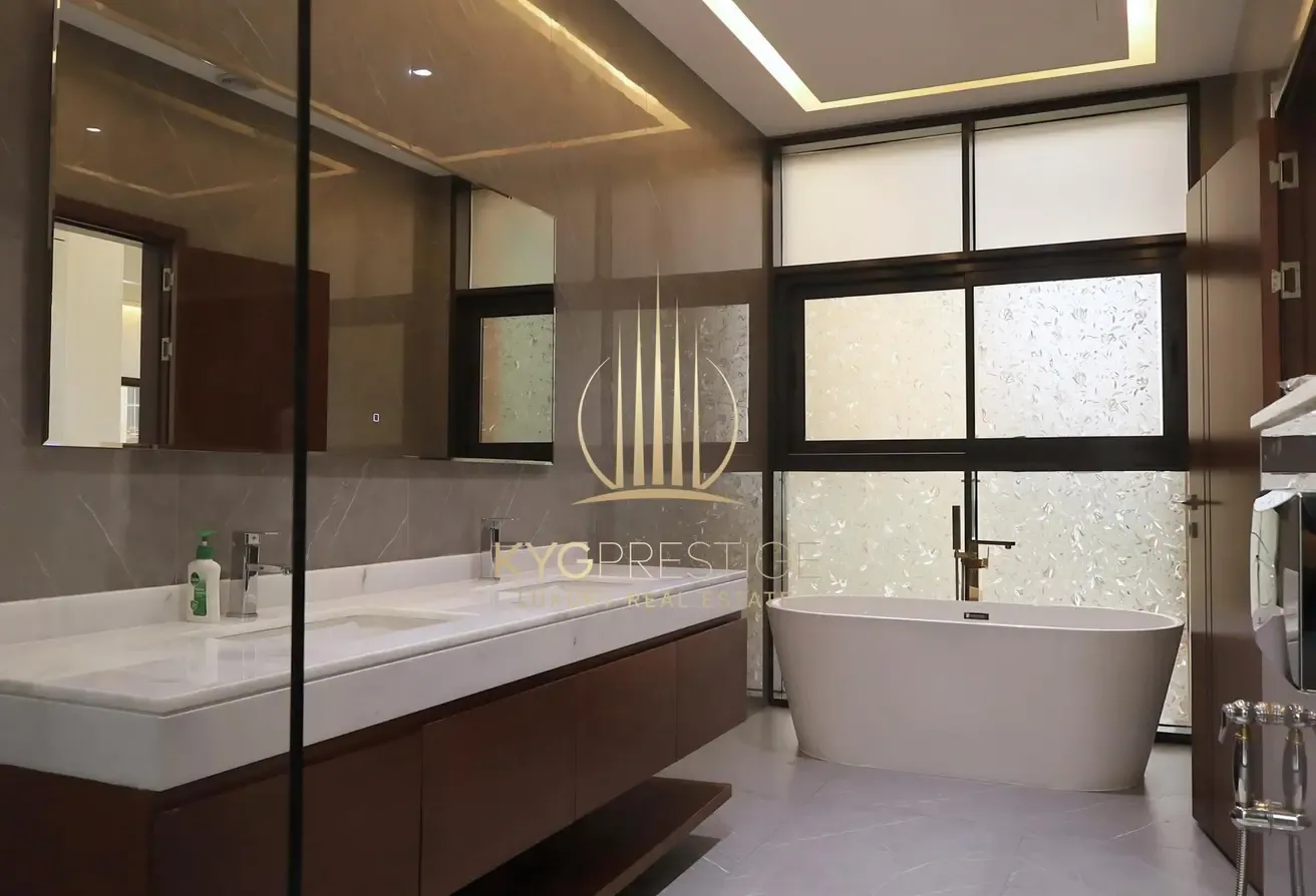 Luxury 5BR + Maid Villa | Massive Layout | Vacant