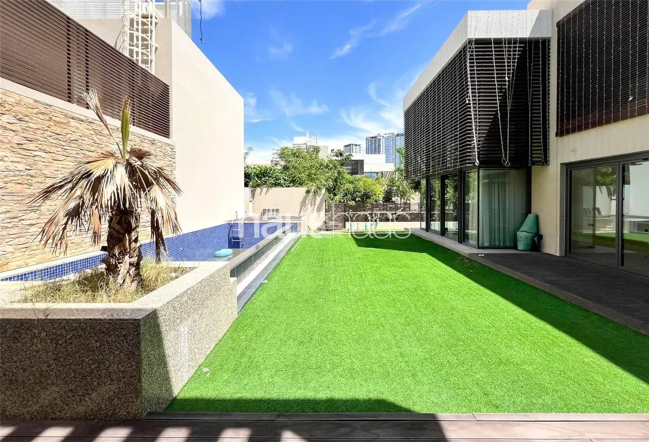 Luxurious Design | Bright + Spacious | Unfurnished