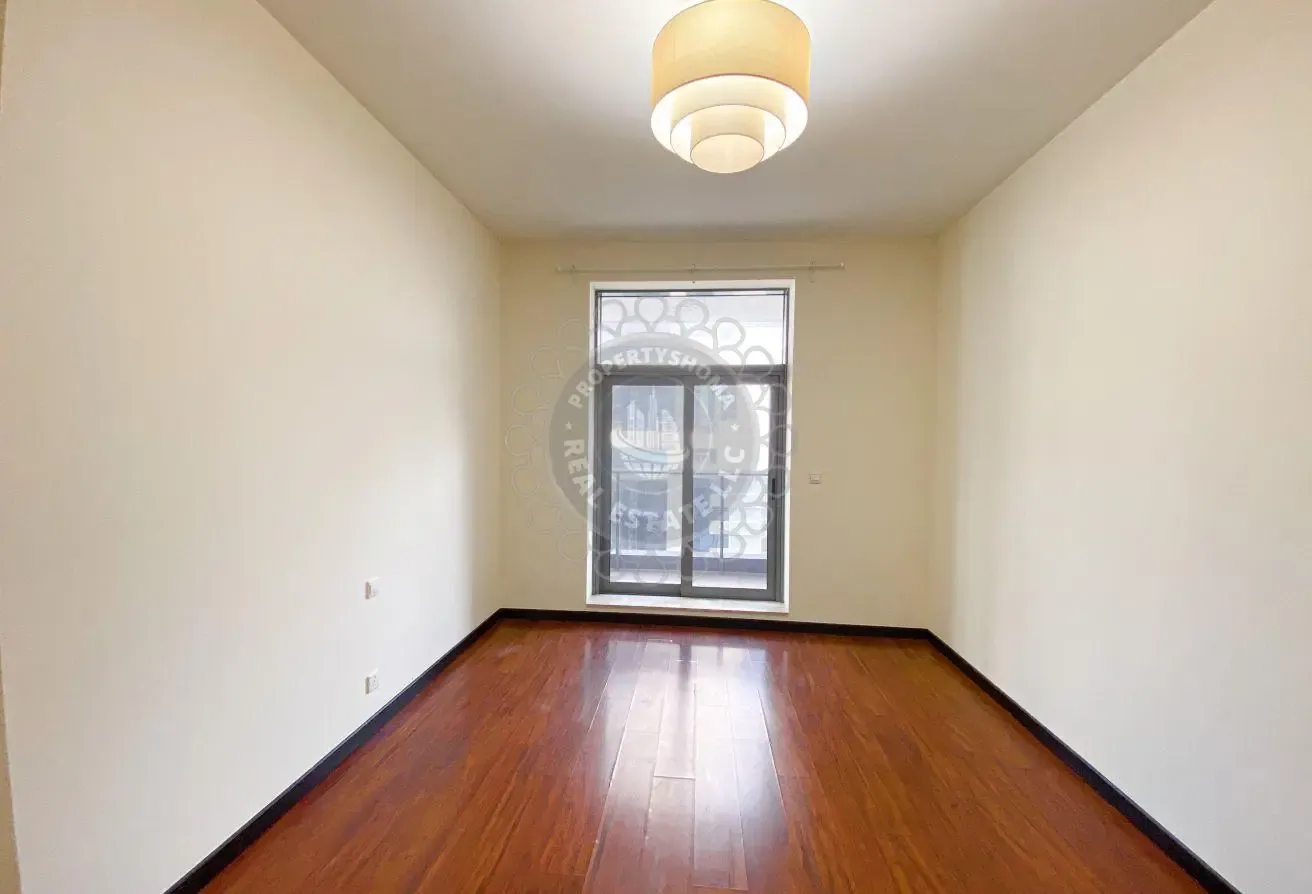 Unfurnished 2BR+maid | Vacant | AC free