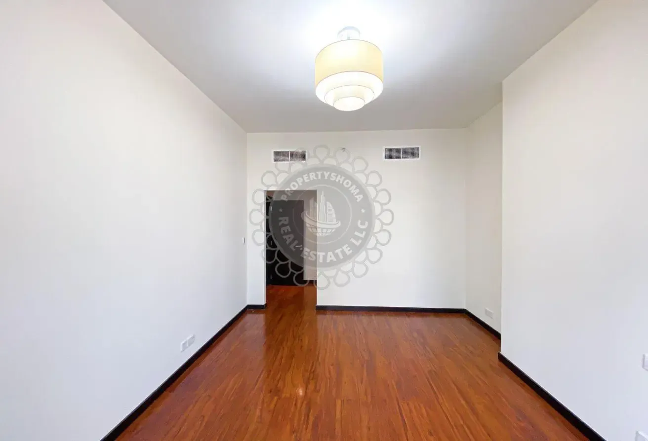 Unfurnished 2BR+maid | Vacant | AC free