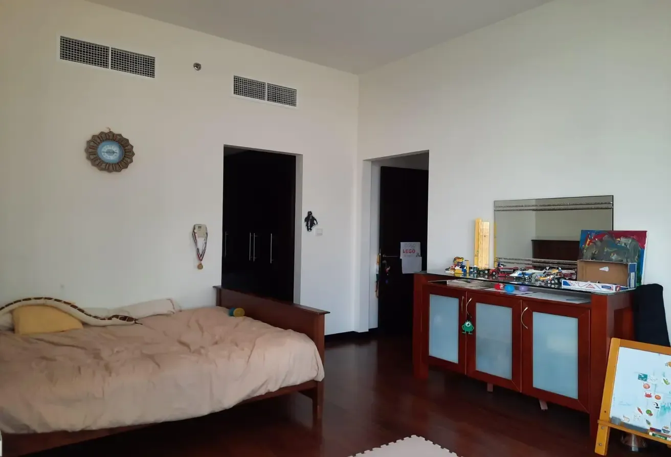 Luxurious 2 Bedroom + Maids Meadows View