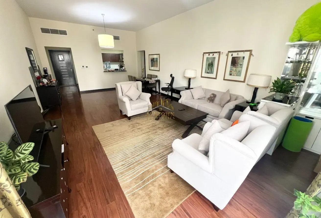 Lake View-Huge Size-Near Metro-Chiller Free-Maids