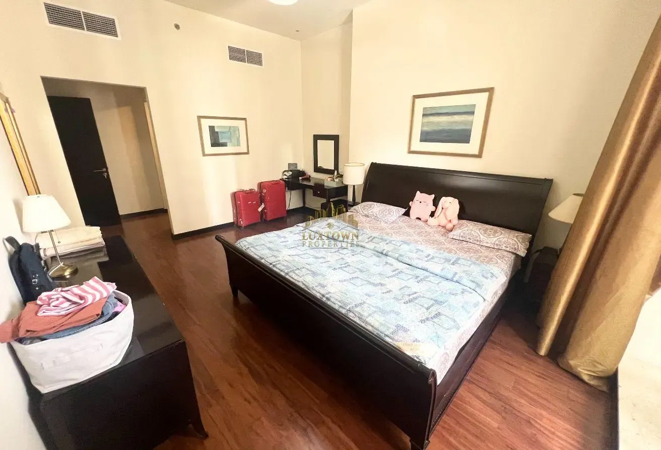 Lake View-Huge Size-Near Metro-Chiller Free-Maids