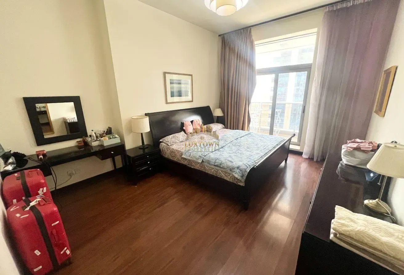 Lake View-Huge Size-Near Metro-Chiller Free-Maids
