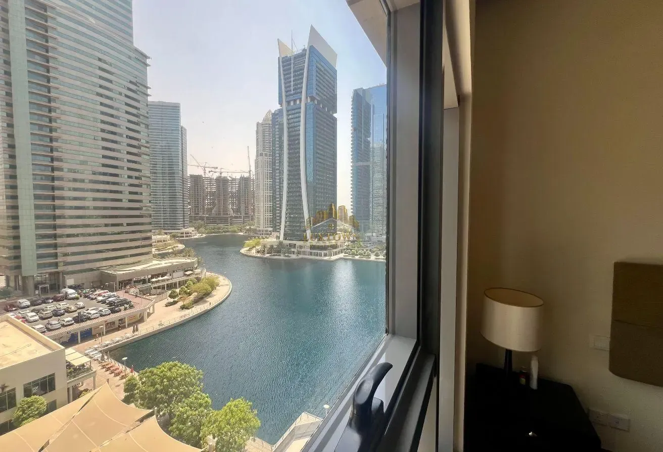 Lake View-Huge Size-Near Metro-Chiller Free-Maids