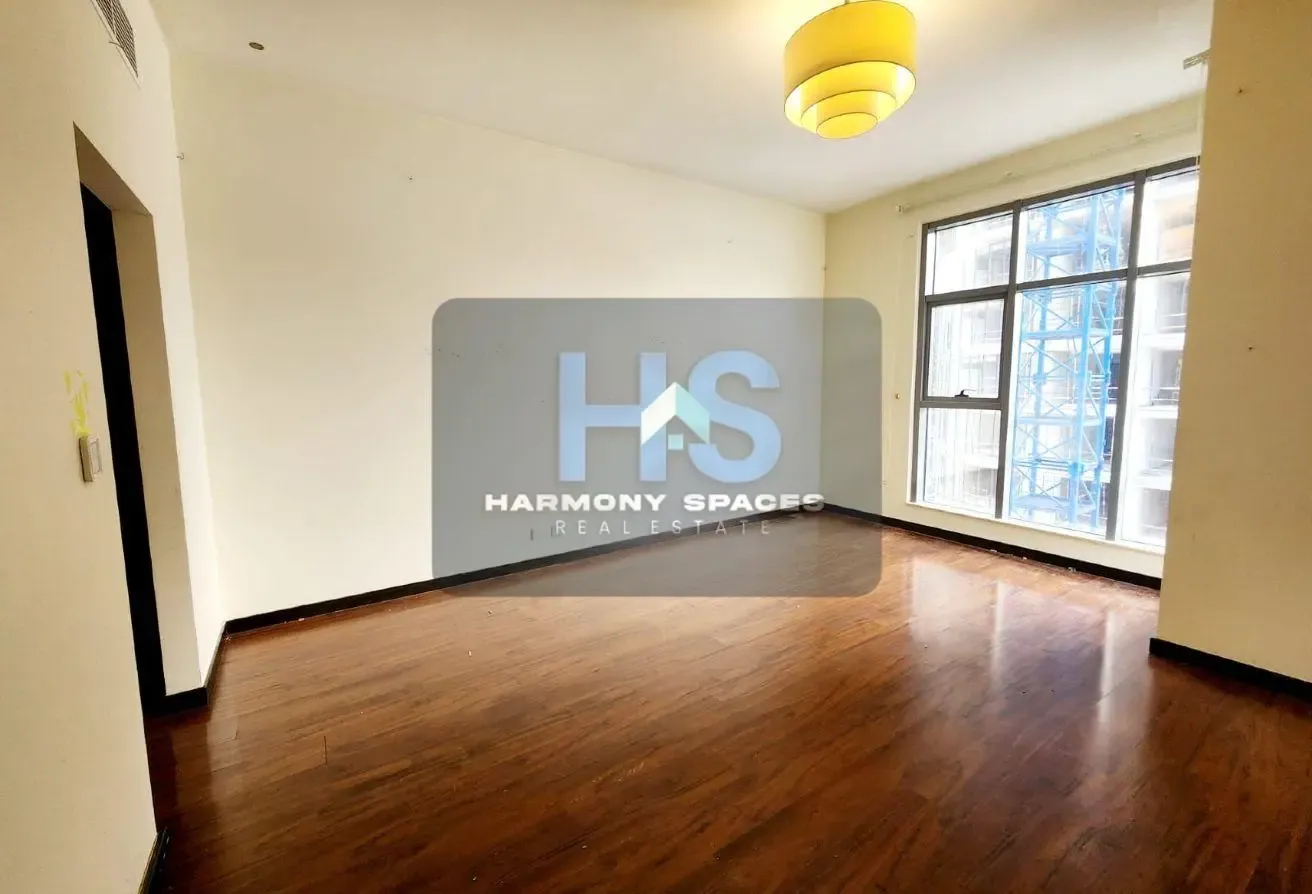 Chiller Free | 2Bed with Maid's room | Near Metro