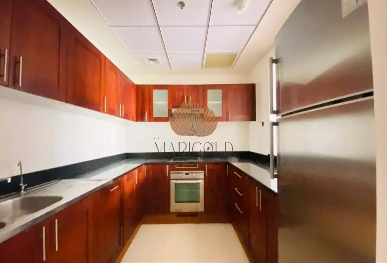 SPACIOUS I BEAUTIFUL VIEWS I AVAILABLE NOW