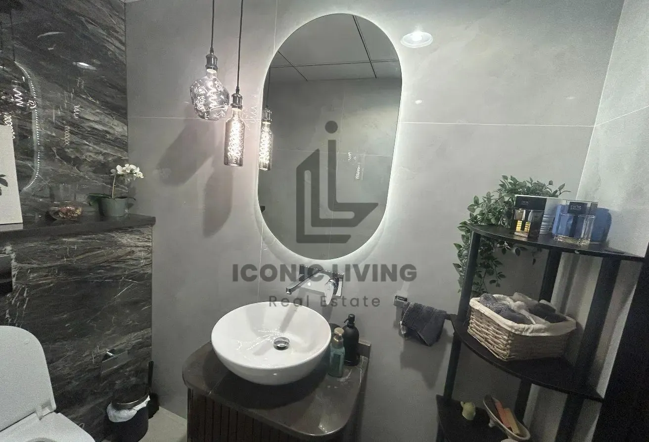 Spacious 2 Bedroom Apartment | Unfurnished