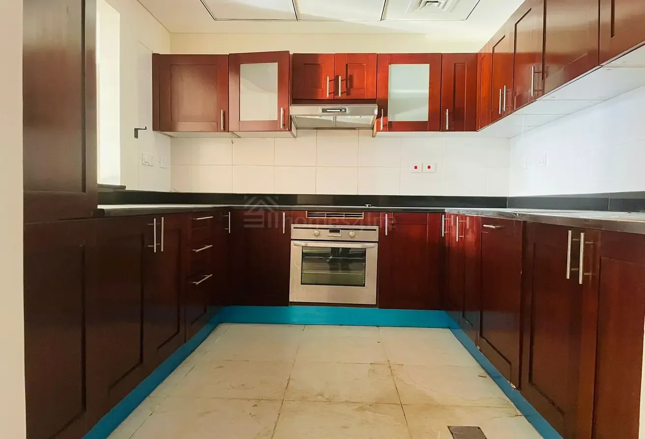 2BR+MAID | VACANT | MULTIPAL OPTIONS | BRIGHT UNIT