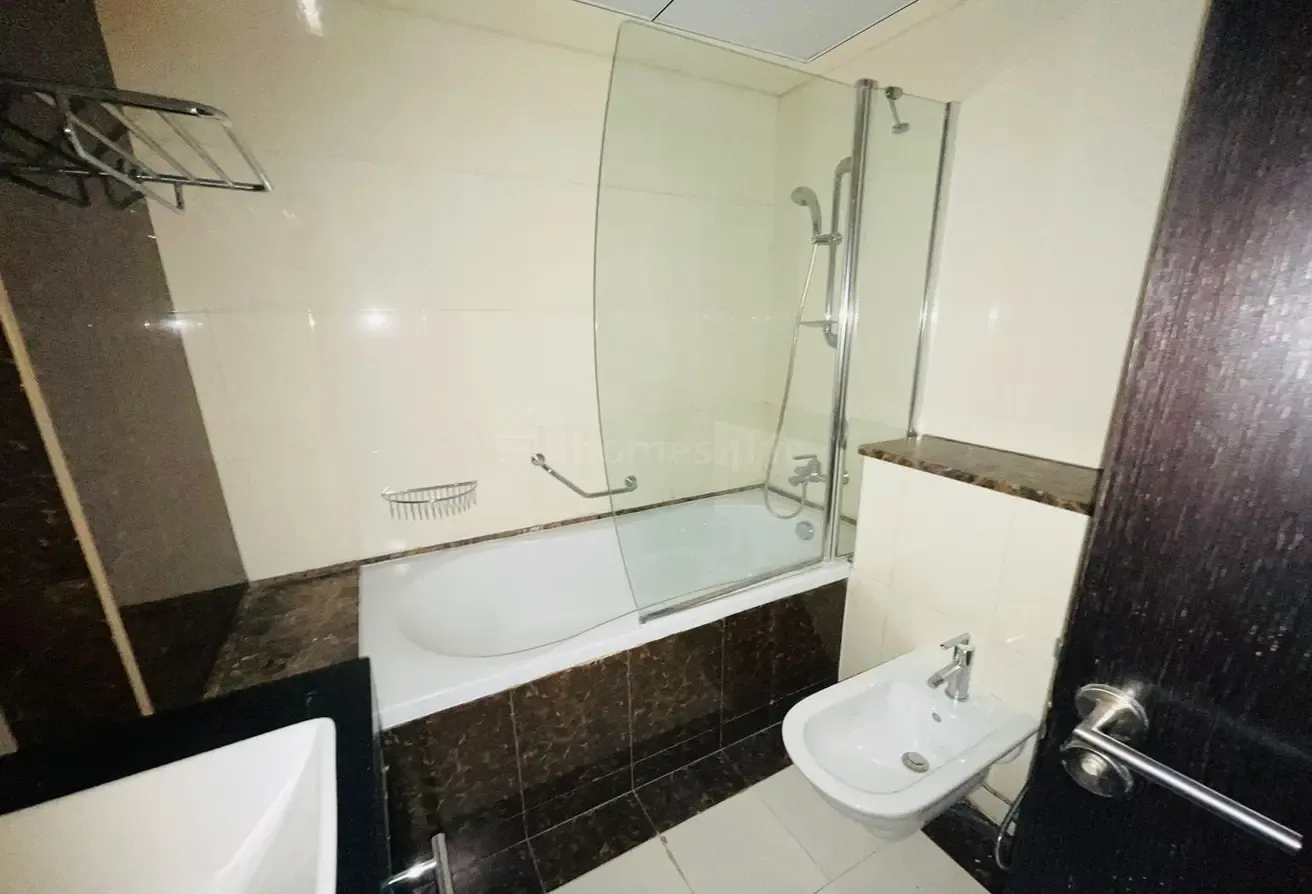 2BR+MAID | VACANT | MULTIPAL OPTIONS | BRIGHT UNIT