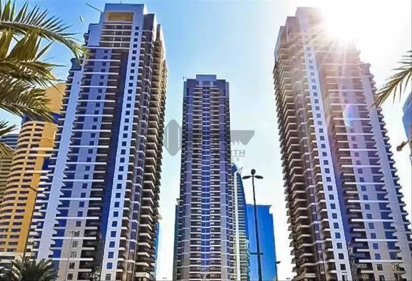 Spacious I Near metro I Best price I Grabe it