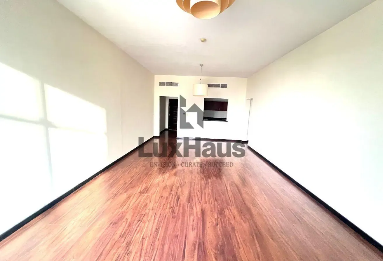 2bed+Maids| Unfurnished| Near Metro| Vastu| Vacant
