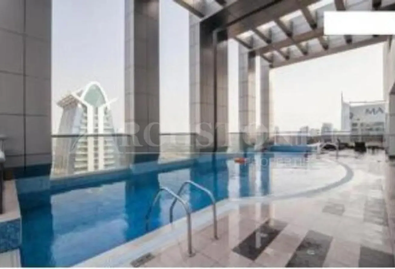 Luxurious 2 BR + Maids Apt in Green Lakes Tower