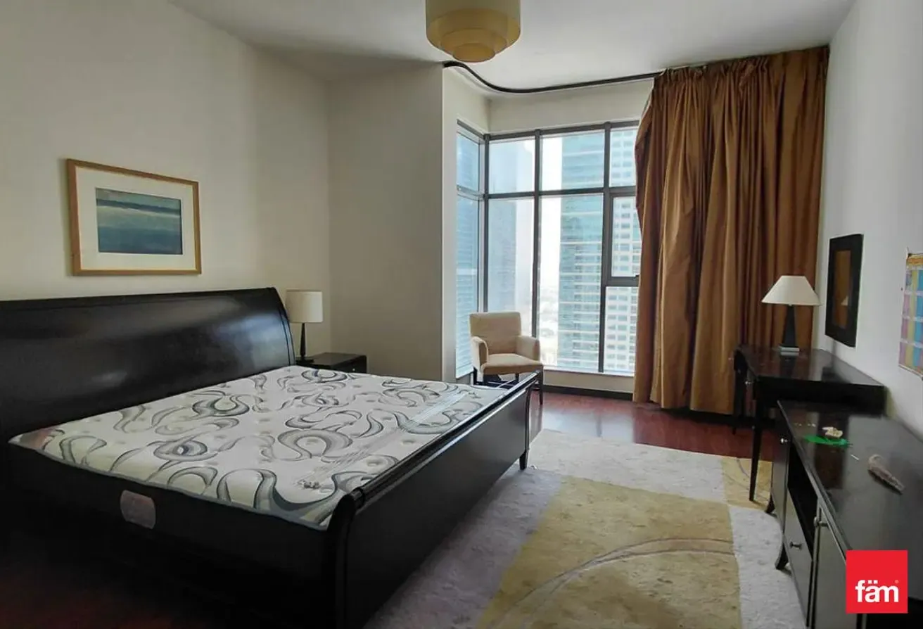 Chiller Free | Very Close To Metro | Vacant