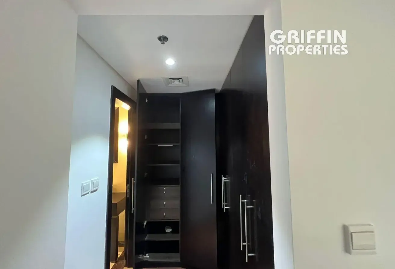 2BHK| MAID | HIGH END | TRANQUILE VIEW| DEMANDING
