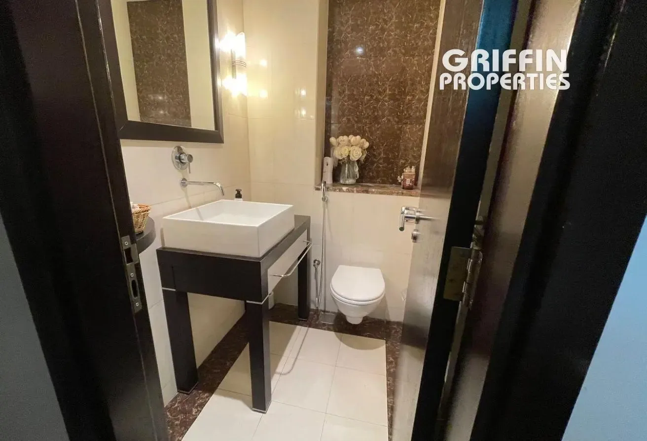 2BHK| MAID | HIGH END | TRANQUILE VIEW| DEMANDING