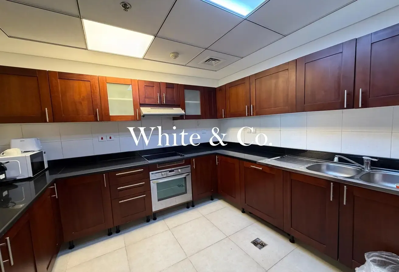 Fully Furnished | Large Layout | Vacant