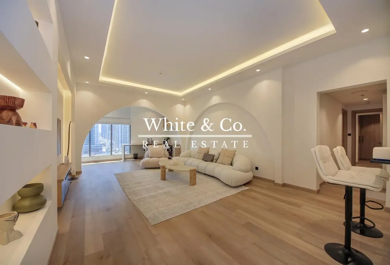 Fully Upgraded | Luxury | Vacant July End