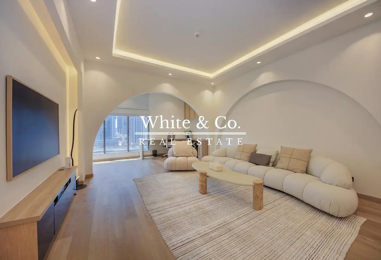 Fully Upgraded | Luxury | Vacant July End