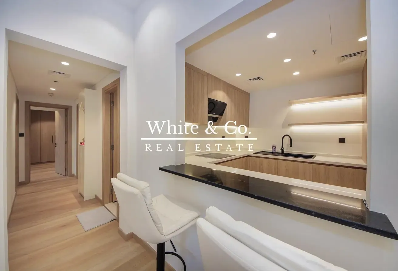 Fully Upgraded | Luxury | Vacant July End