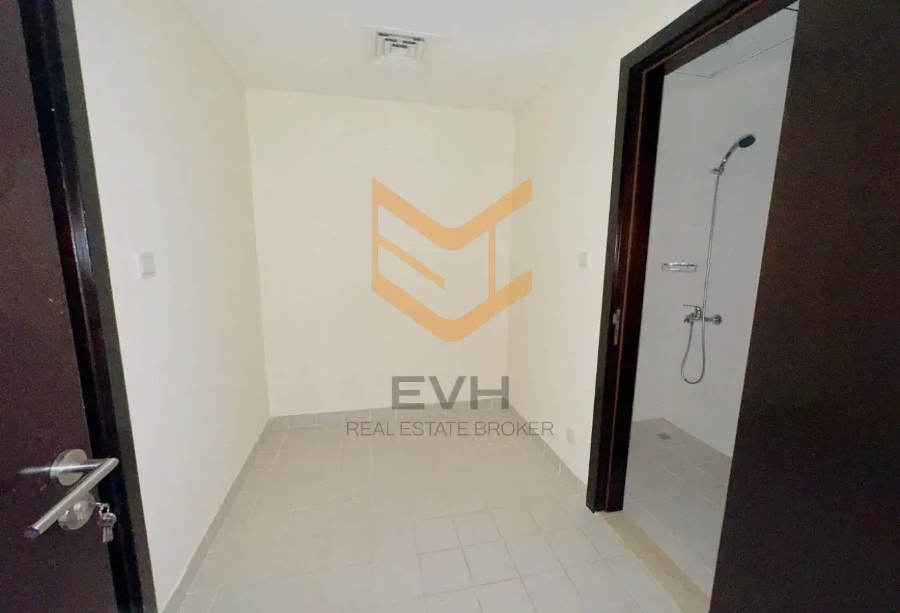 NEGOTIABLE | FURNISHED | UPGRADE | NEAR METRO