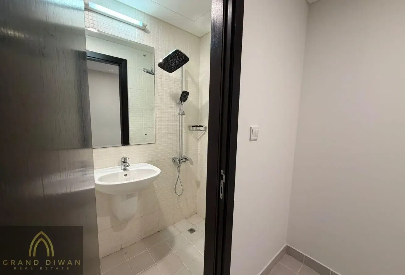 Fully Renovated 2BR + Maid|New Kitchen Appliances