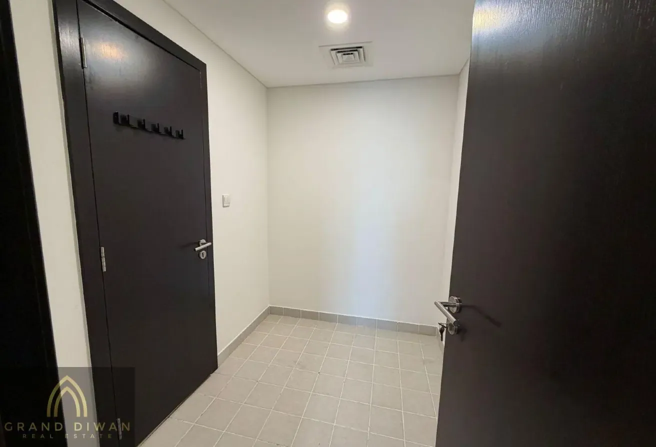 Fully Renovated 2BR + Maid|New Kitchen Appliances