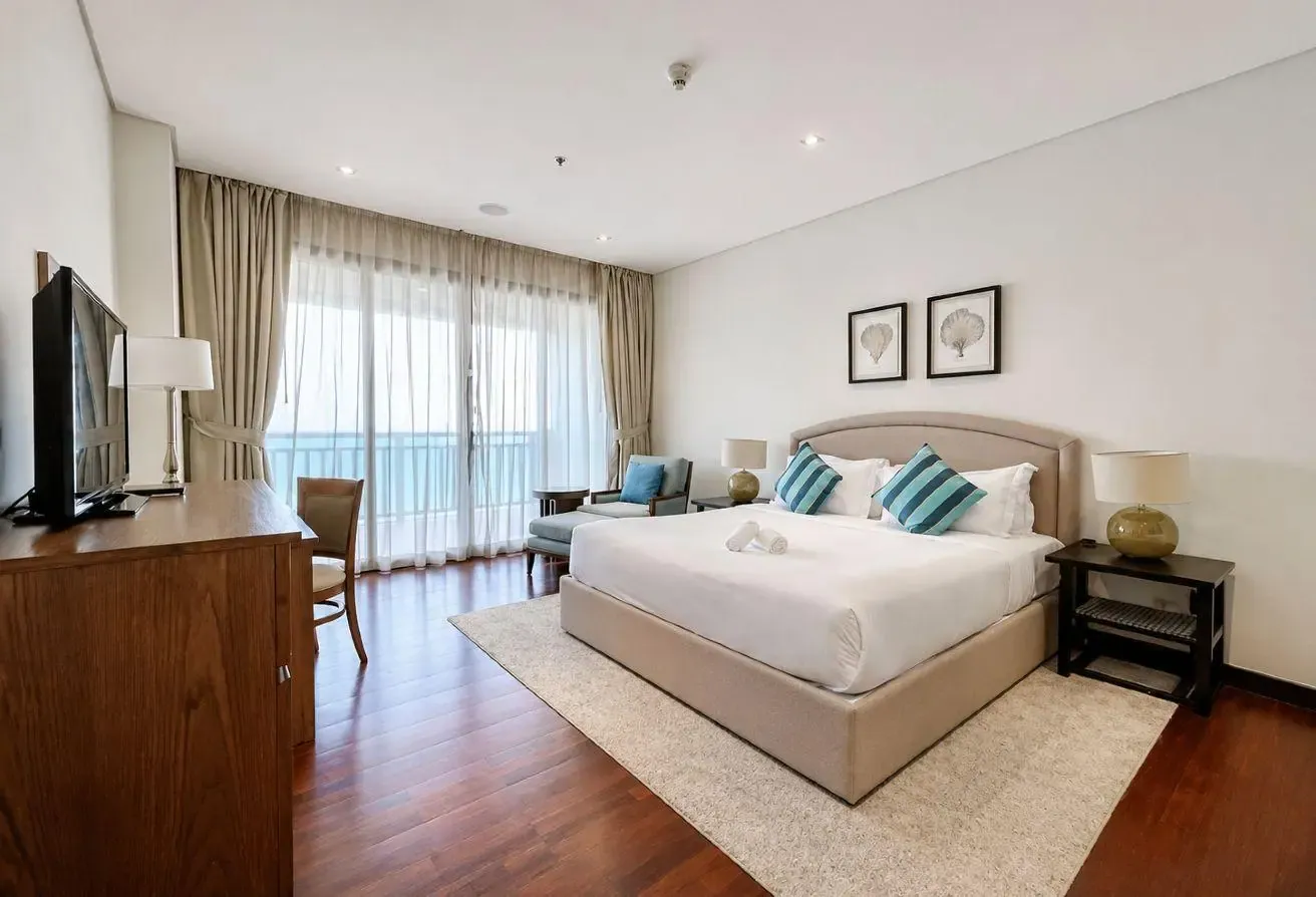 Flexible Terms | Beach Access | Sea View