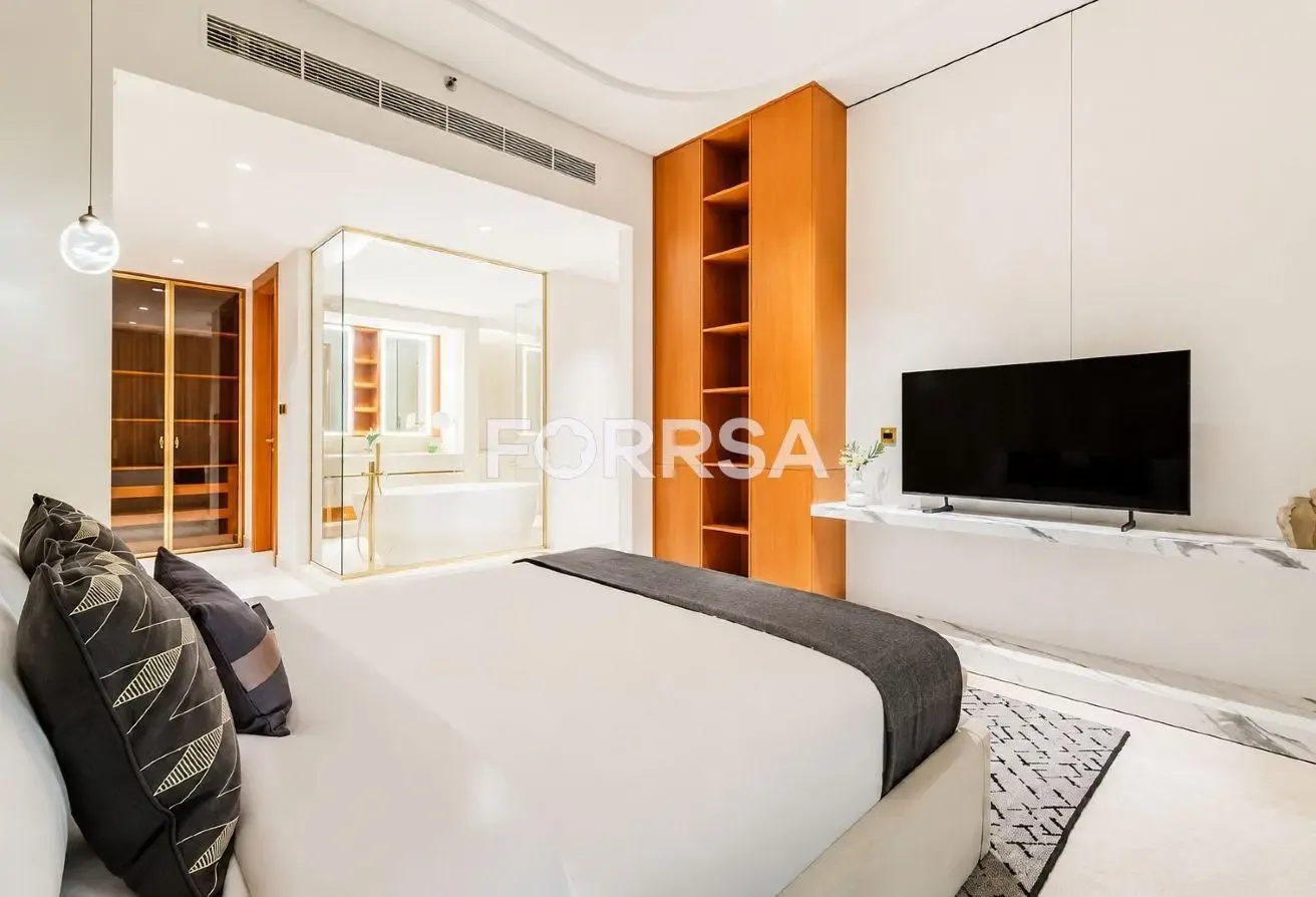 Luxury 2-Bedroom | Fully Furnished | Water View