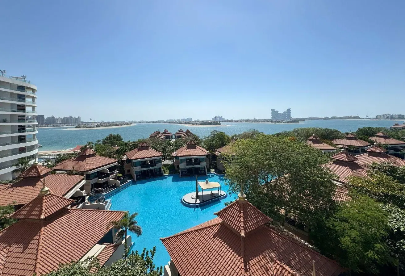 Royal Amwaj Residences North | Beachfront living