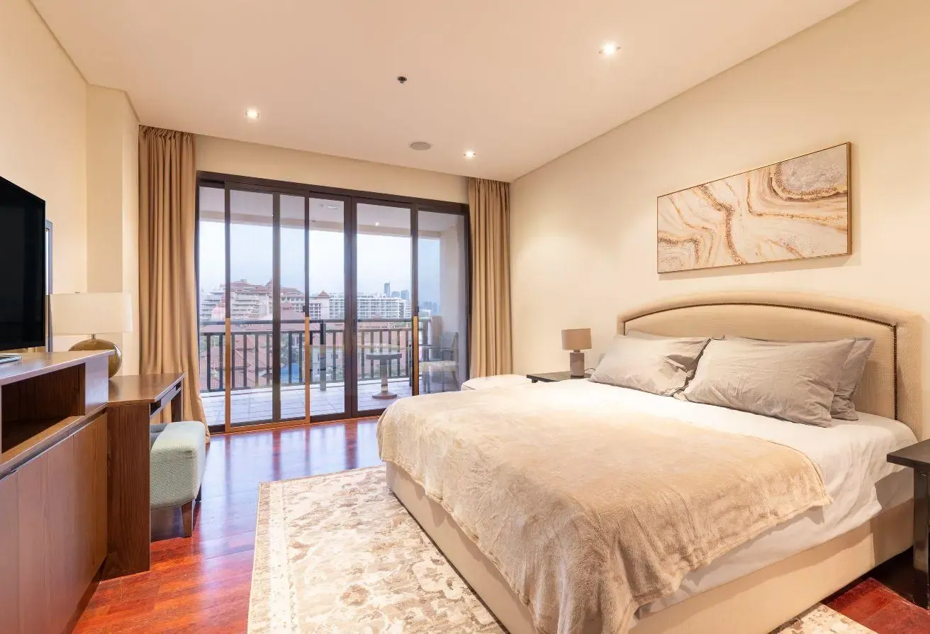 Royal Amwaj Residences North | Beachfront living