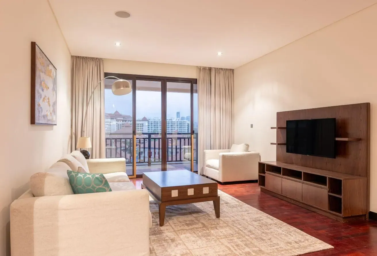 Royal Amwaj Residences North | Beachfront living
