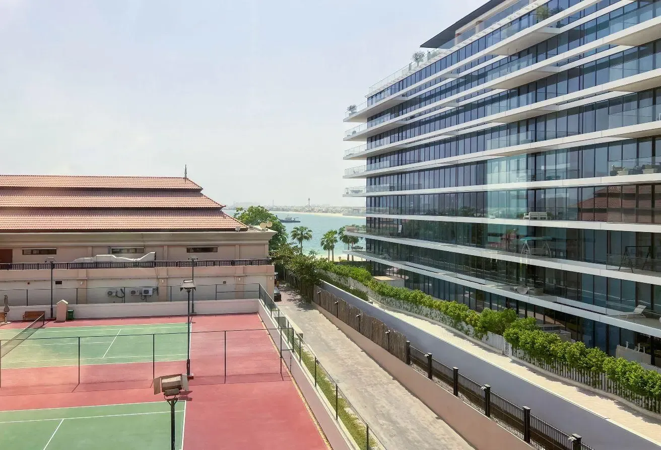 Refurbished 2-Bedroom Apartment in Palm Jumeirah