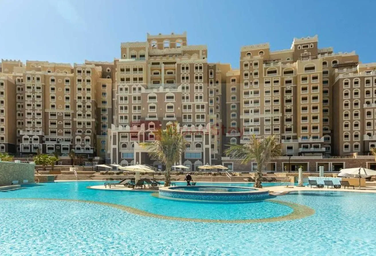 Stylish New 2BR w/Balcony, Pool&Beach Access
