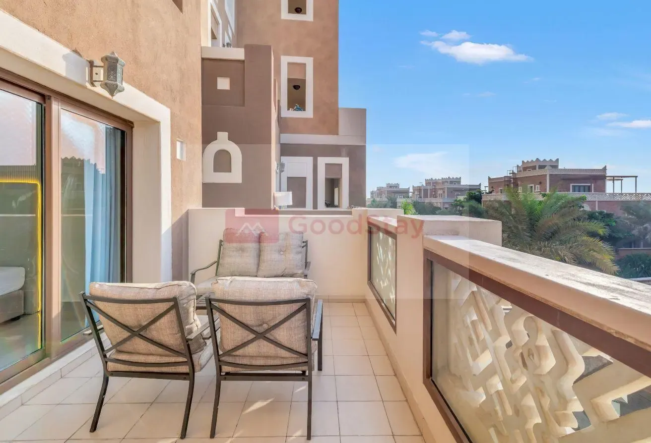 Stylish New 2BR w/Balcony, Pool&Beach Access