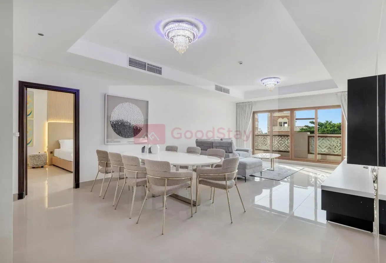 Stylish New 2BR w/Balcony, Pool&Beach Access