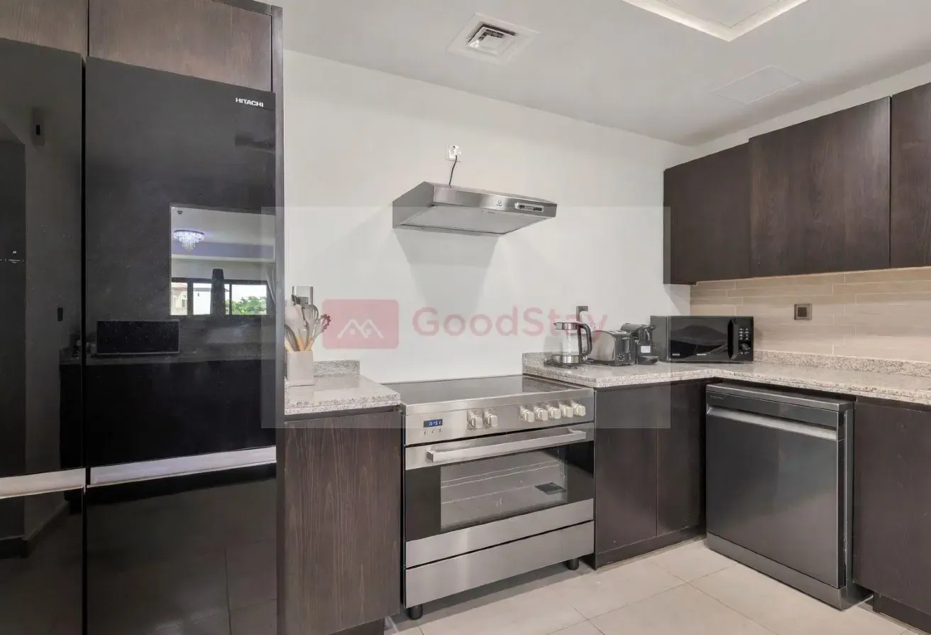 Stylish New 2BR w/Balcony, Pool&Beach Access