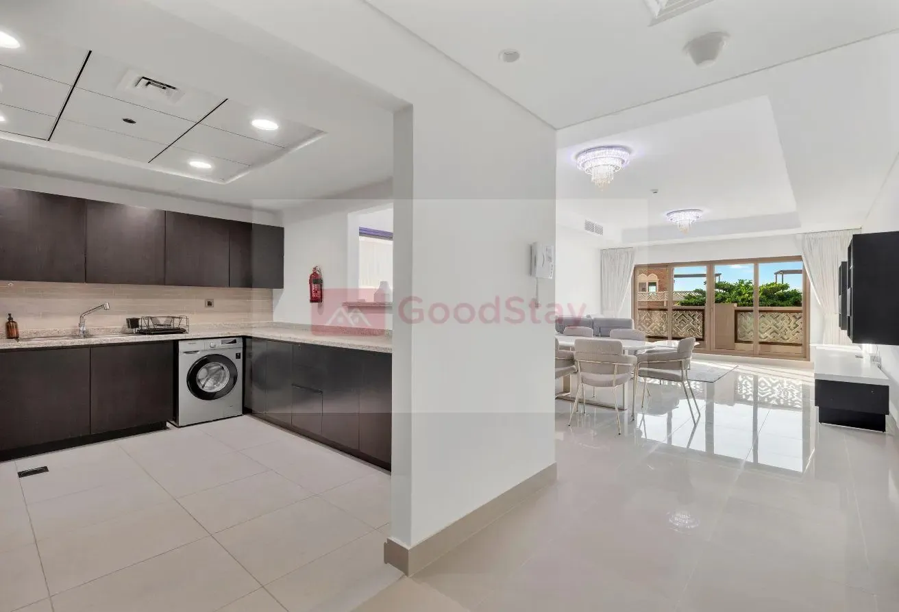 Stylish New 2BR w/Balcony, Pool&Beach Access