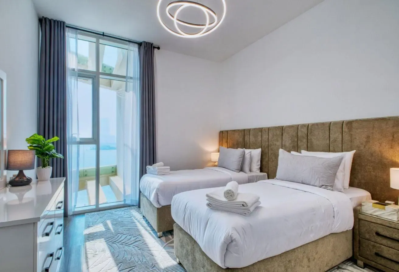SUMMER OFFER - 2BR. Beachfront. BILLS included