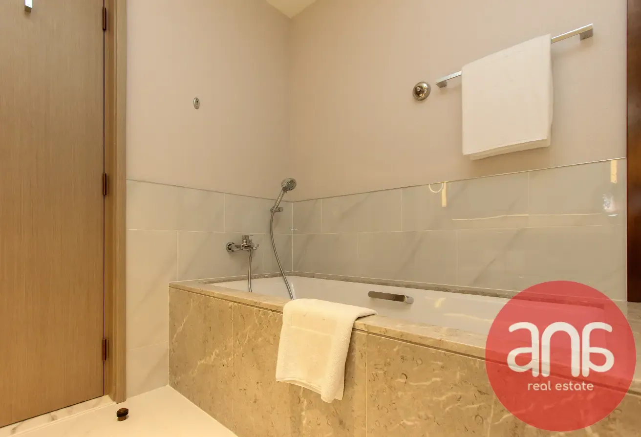 Burj Khalifa View | Luxury Furnished | High Floor