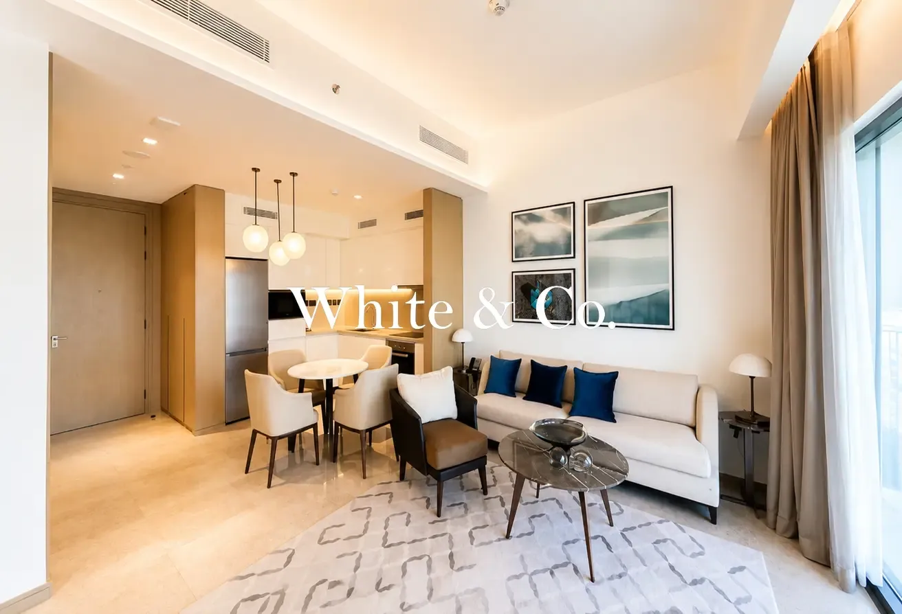 Luxury Living | Iconic Waterfront | 1 bed