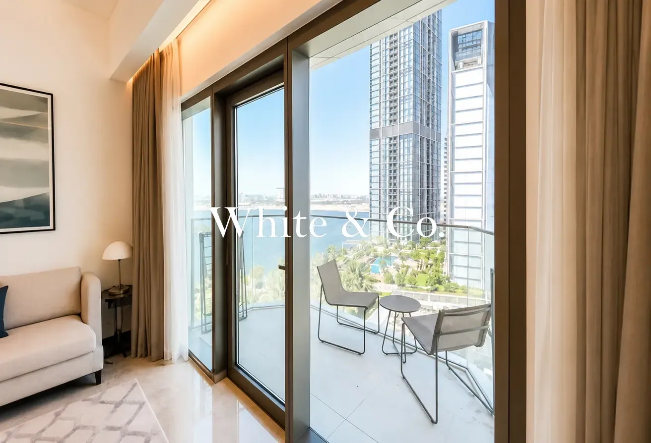 Luxury Living | Iconic Waterfront | 1 bed