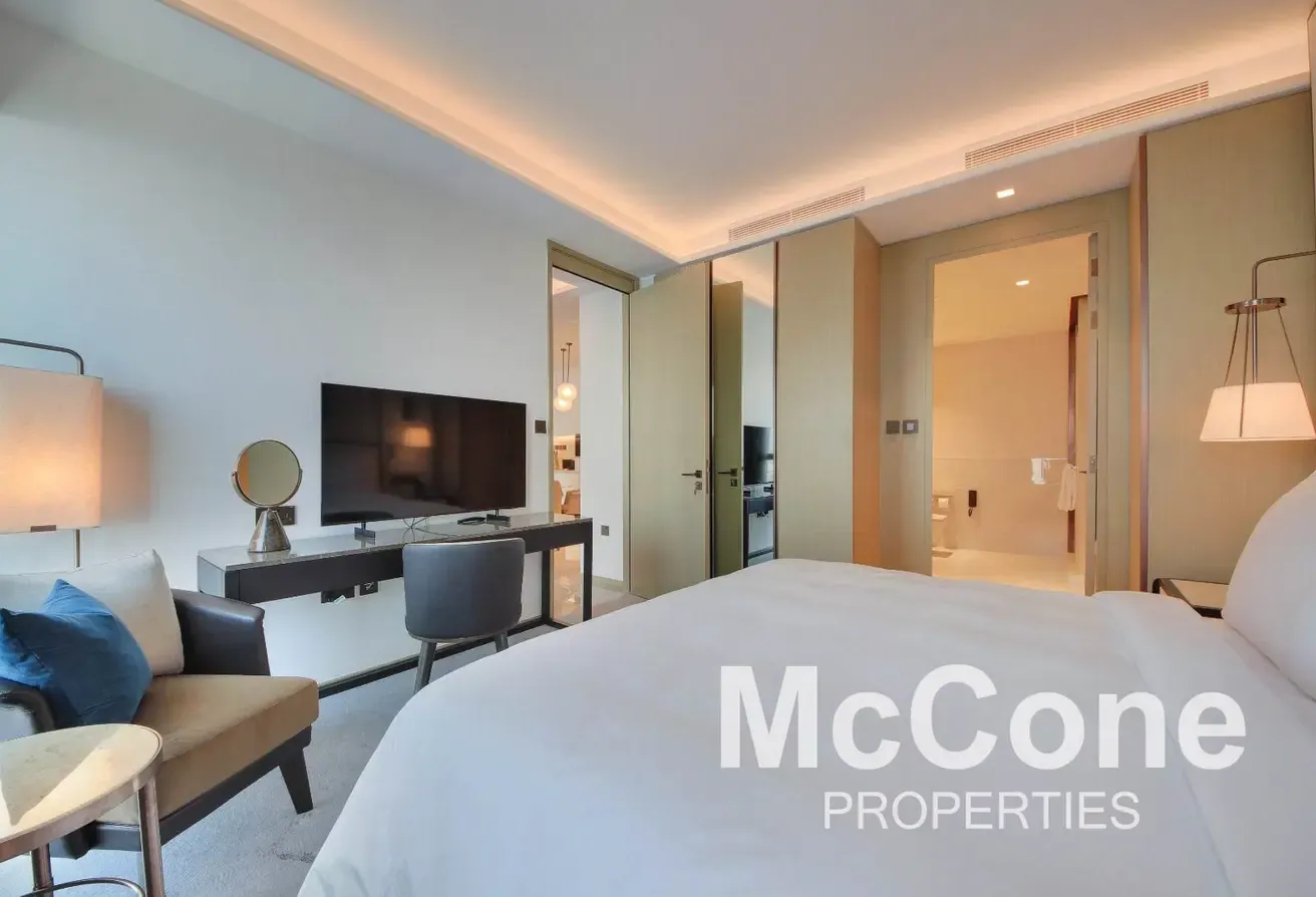 Full Burj & Sea View | Luxurious | Vacant