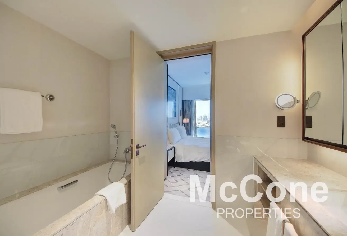 Full Burj & Sea View | Luxurious | Vacant