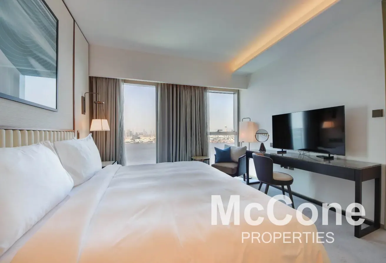 Full Burj & Sea View | Luxurious | Vacant
