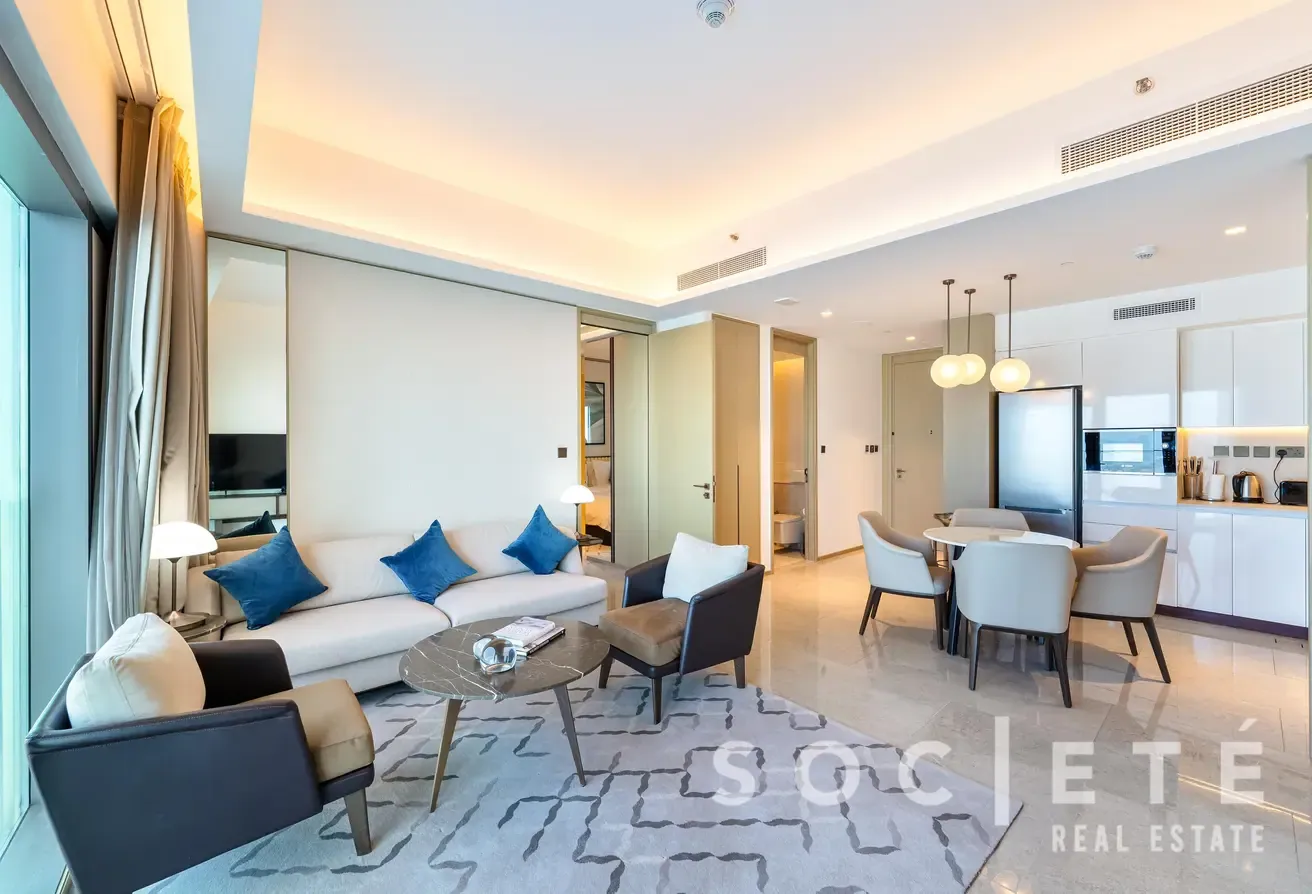 Address Harbour Point | 1 Bedroom | Creek View