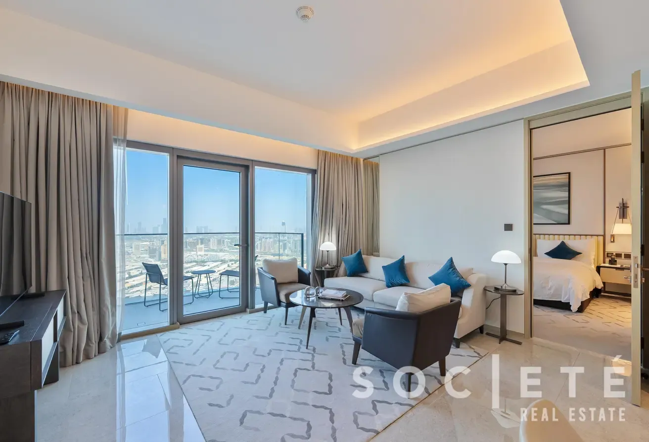 Address Harbour Point | 1 Bedroom | Creek View