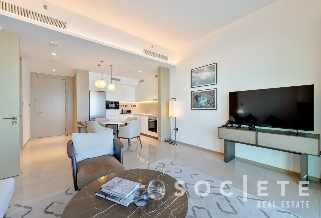 Address Harbour Point | 1 Bedroom | Creek View