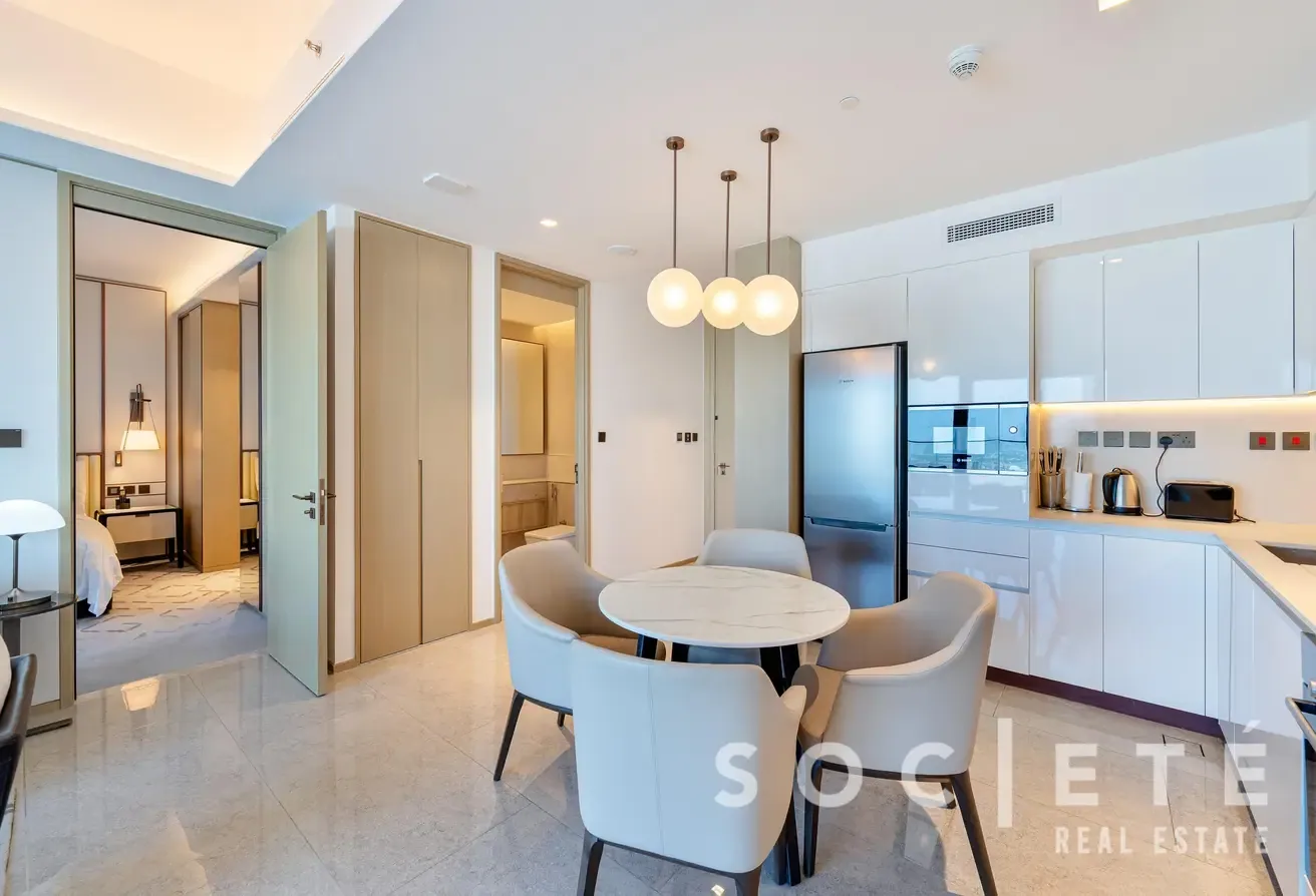 Address Harbour Point | 1 Bedroom | Creek View