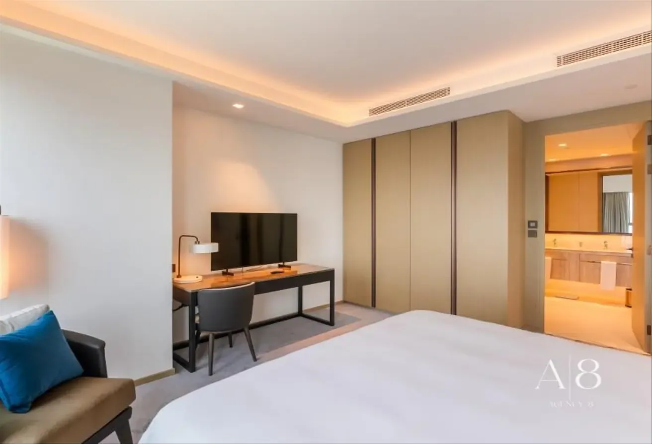 Vacant Now | Furnished | Spacious Layout